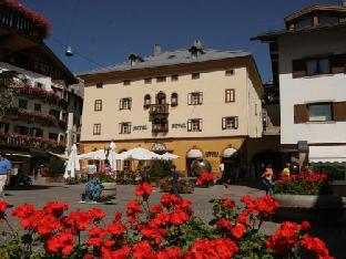 Royal Hotel Cortina Latest Offers