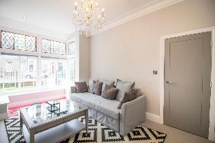 The York Retreat – 4BDR Family Home in the Heart of York Latest Offers