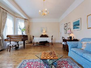 Veeve  Beautiful 2 Bed Victorian Apartment Sleeps 5 Warwick Road Latest Offers