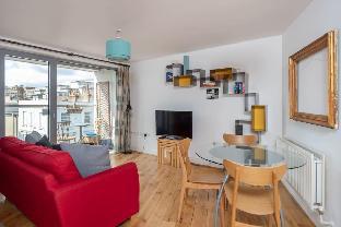 Spacious 1 bed, for 4, Victoria/Pimlico Latest Offers