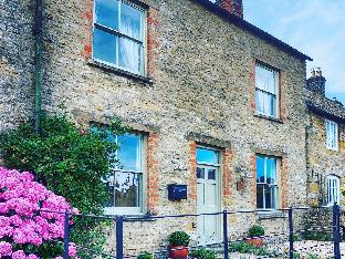 Cotswold Cottage Gems – Rathbone Cottage Latest Offers