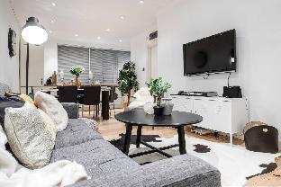 Centre of Soho – Amazing 2 bedroom flat! Latest Offers