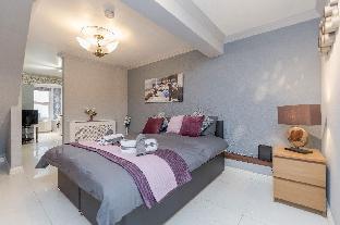 Ground Floor Flat sleeps up to 4 in Watford Latest Offers