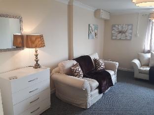 Tywn 2 Bed Apartment by Cardiff Holiday Homes Latest Offers