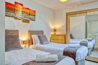 OPP Serviced Apartments –  Exeter city sleeps 6 Latest Offers