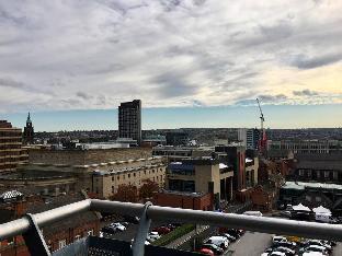 Igloo Viewpoint City Centre Retreat + Free Parking Latest Offers