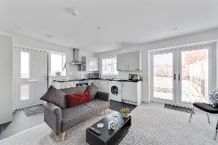 Sleek 1BD Pontac Apartment in the Heart of Didcot Latest Offers