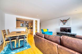 New Town 3bed/2bath Apt with free Parking & Lift! Latest Offers