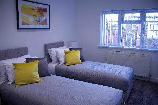 Heathrow Sleep Zzzone/ en-suite rooms ref # 7 Latest Offers