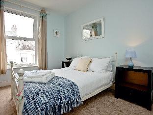 Urban Holiday Home in Plymouth near Plymouth Pavilions Latest Offers
