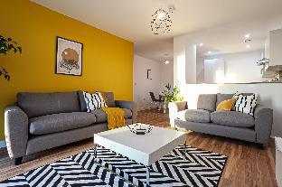 ”Opulent Yellow Sapphire” – 3 Bed Apt + GYM Latest Offers