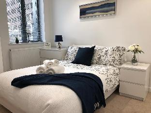 Cosy one bedroom apartment by Creatick Latest Offers