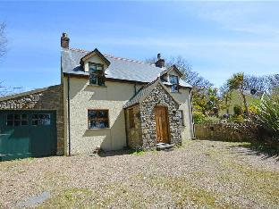 Spacious Holiday Home in Manorbier with Fenced Garden Latest Offers