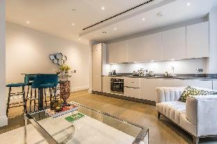 Amazing two bed, stones throw from Holborn Latest Offers
