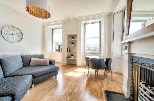 ?Royal Mile Apartment, Amazing Castle Views! Latest Offers