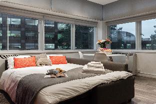 Bright Modern Central 2 bed Apart sleeps 5 Latest Offers