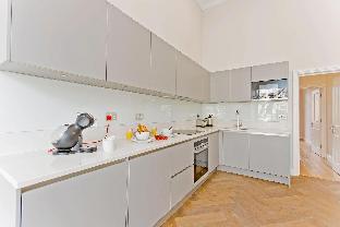 Brand new refurbished apartment (Flat 4) Latest Offers
