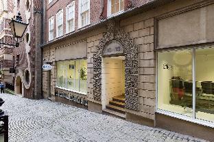 Urban Stay Lovat Lane Apartments Latest Offers