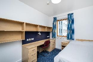 En Suite Room, GILLINGHAM  SK 632 F Latest Offers