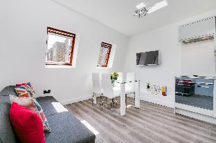 (m11) Modern 2 bedroom apartment near Hyde Park Latest Offers