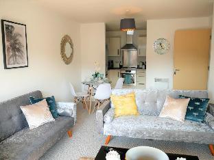 Luxury 2 Bedroom Apartment Birmingham City Latest Offers