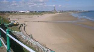 Tynemouth Beach Apartment – 2 min walk to beach Latest Offers