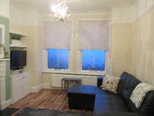 The quiet & cosy Fulham reach crib Latest Offers
